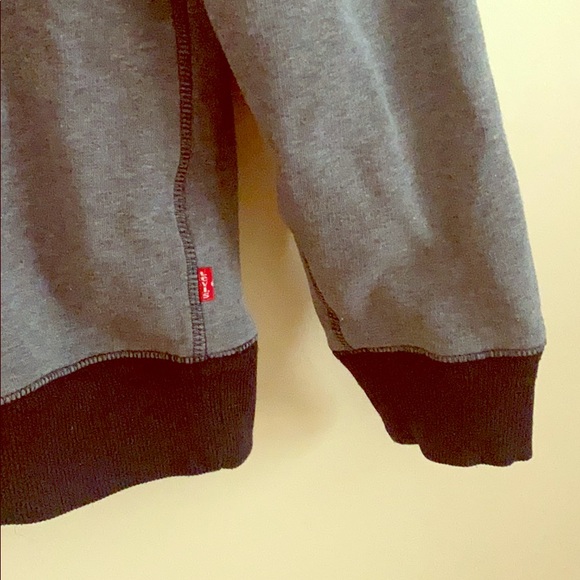 Levis Long Sleeve Sweatshirt - Picture 3 of 4